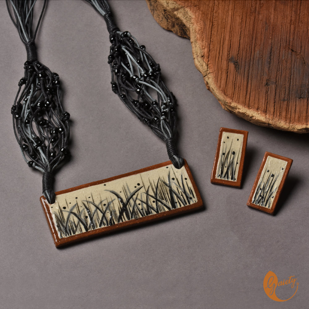 Monochrome Magic Necklace