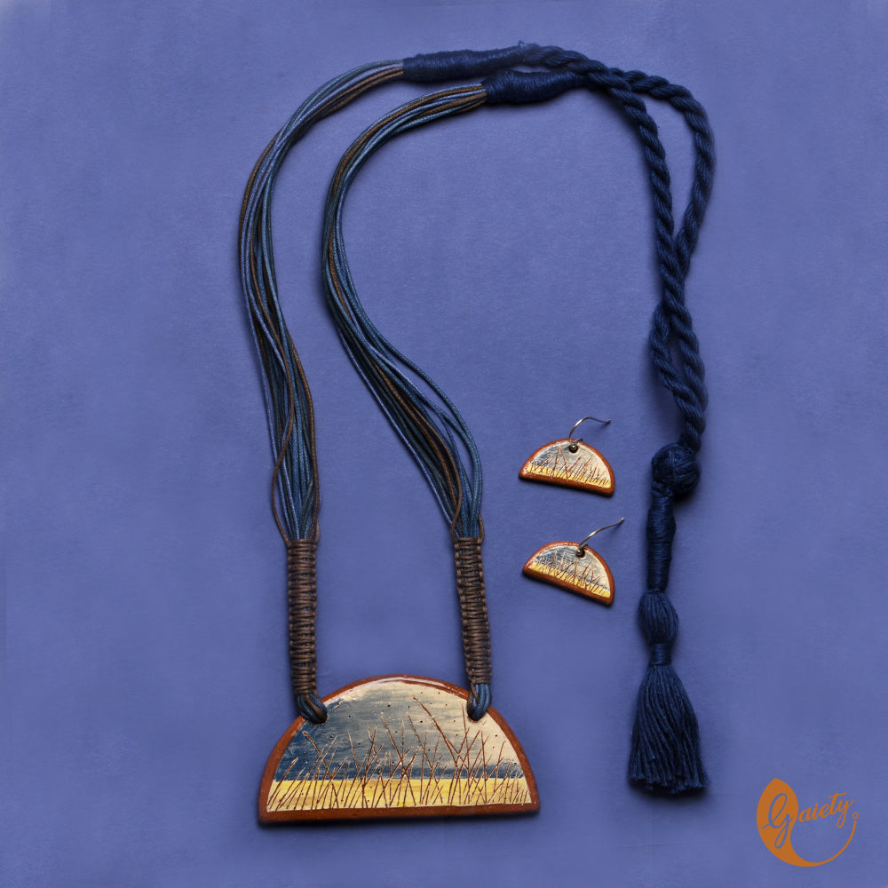 Grassy Landscape Necklace