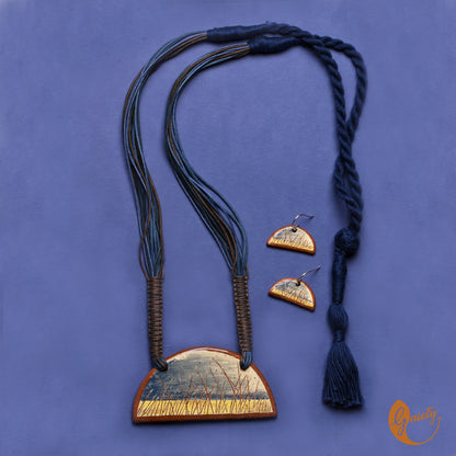 Grassy Landscape Necklace